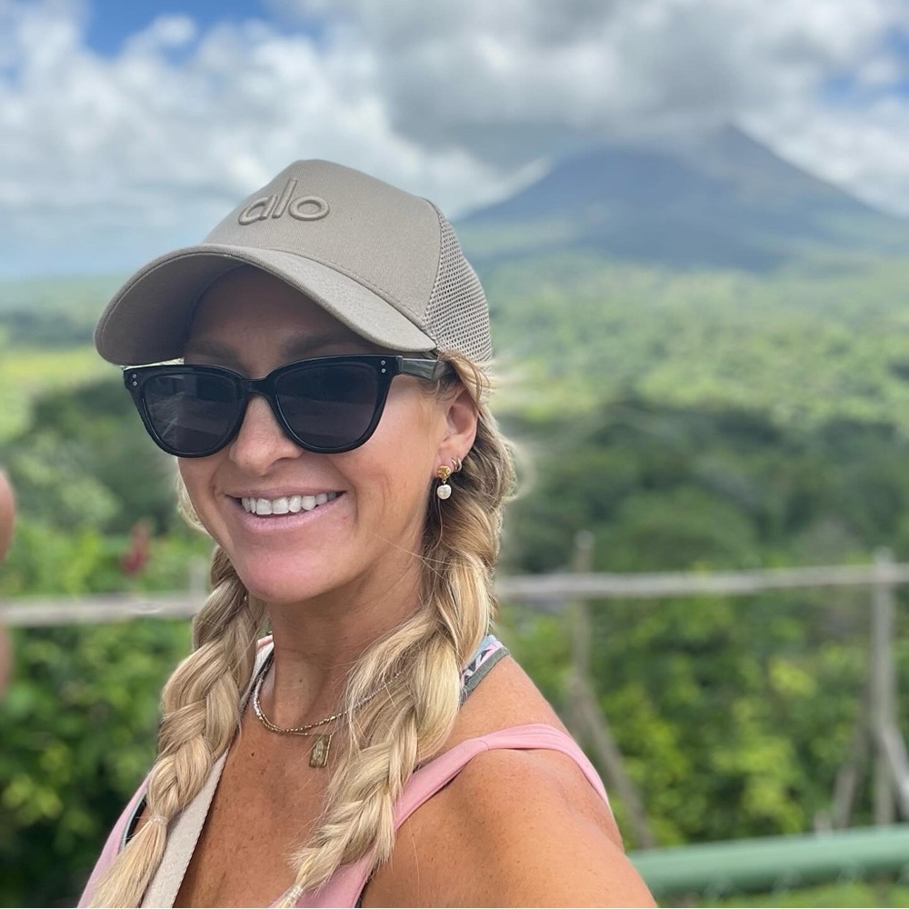 Meet your Posher, Mallory